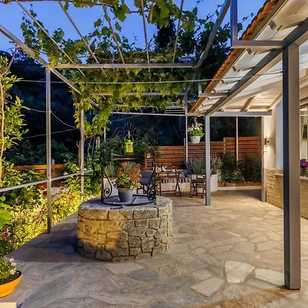 Karderina Cozy By The River Skopelos stad