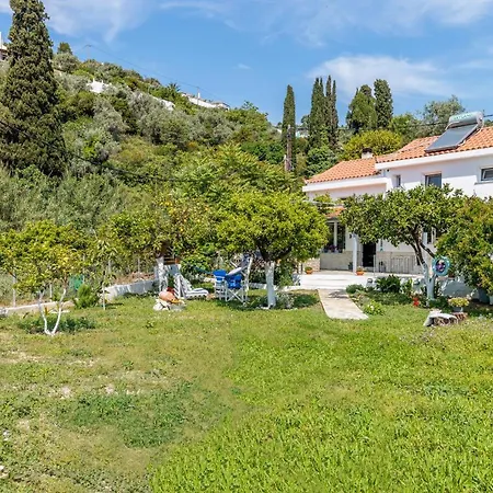 Karderina Cozy By The River Villa